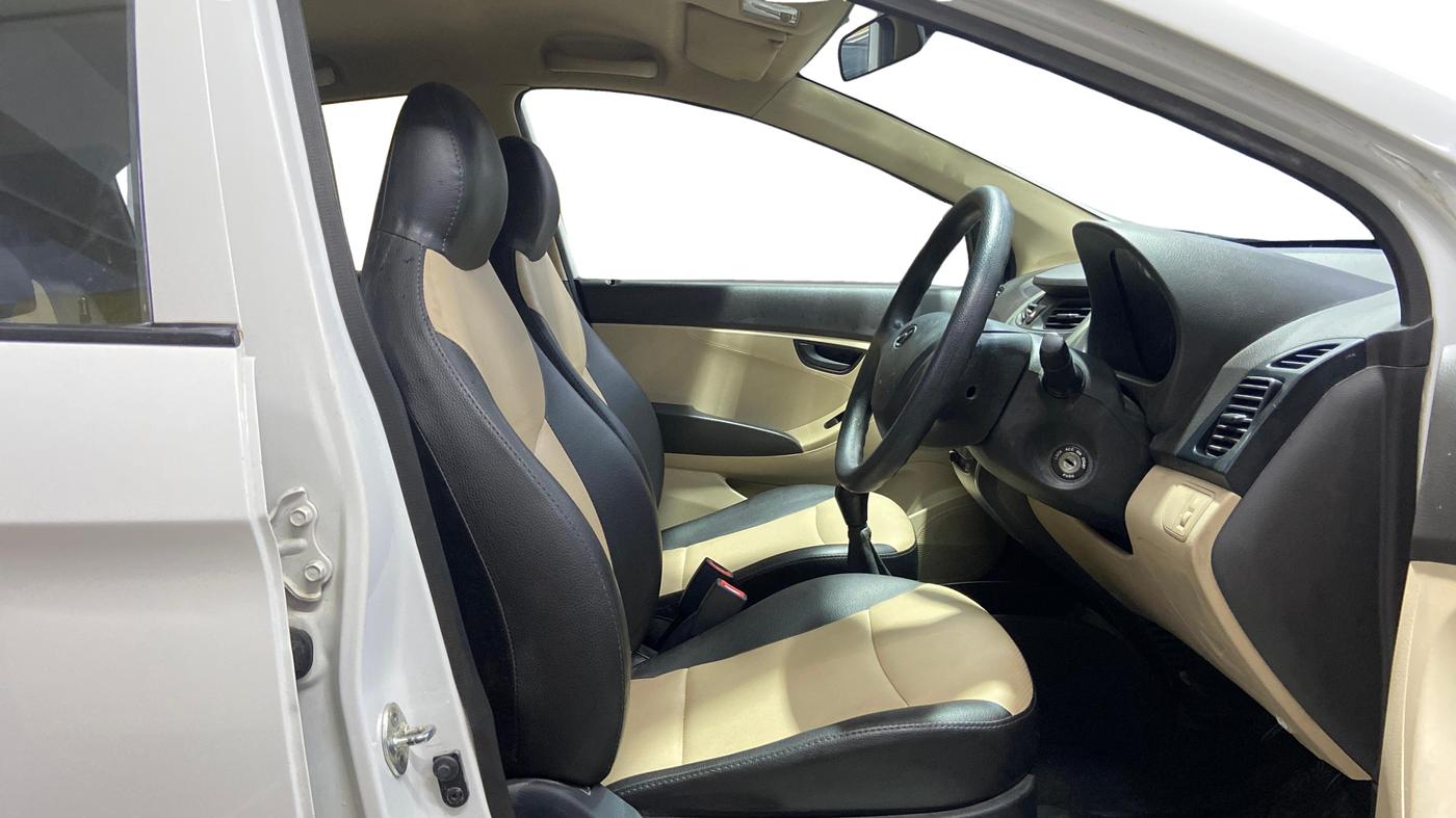 2015 Hyundai Eon ERA +, Petrol, Manual, 35,859 km, Right Side Front Door Cabin