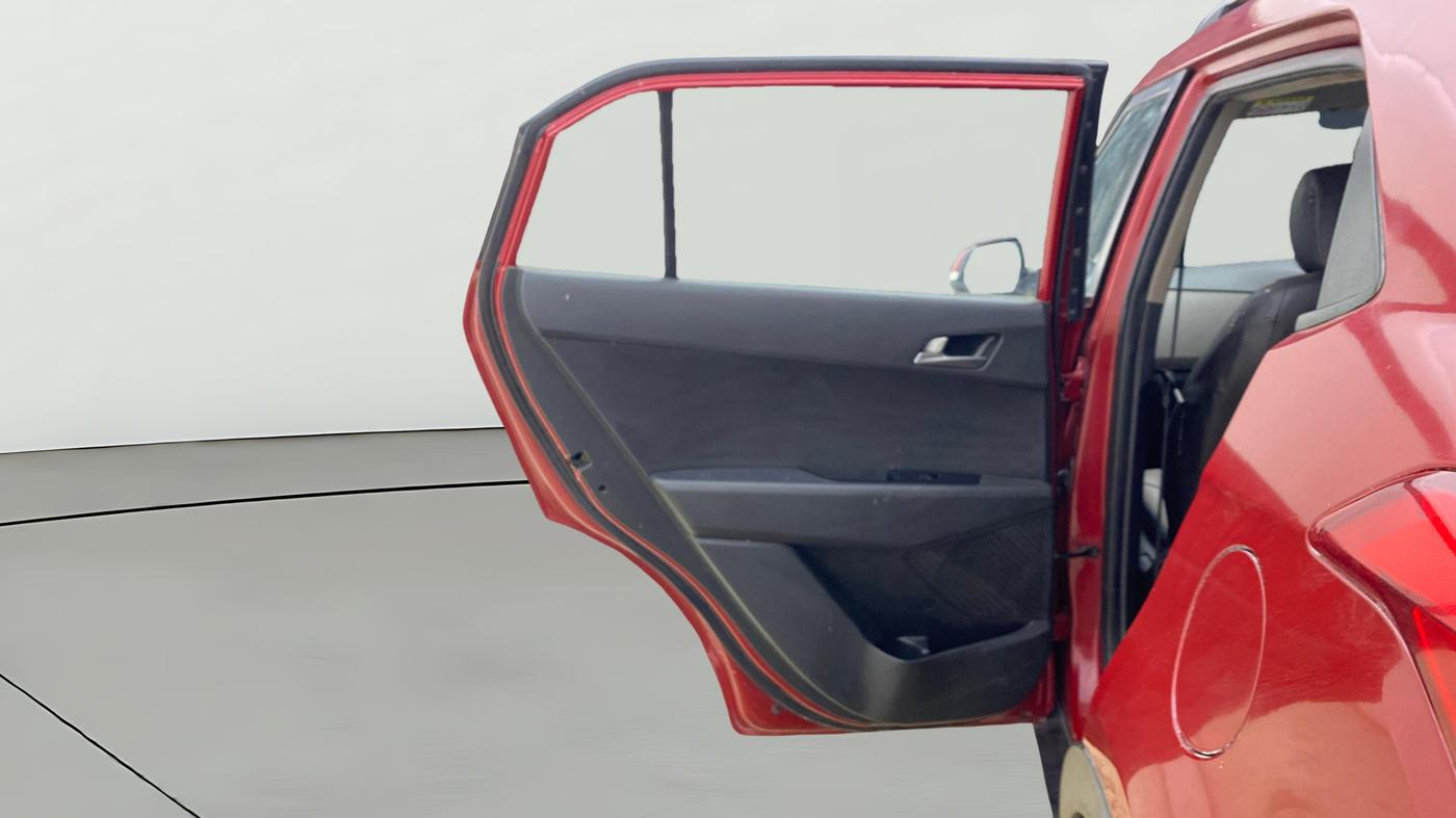 2016 Hyundai Creta SX PLUS AT 1.6 PETROL, Petrol, Automatic, 1,10,632 km, LHS Rear Door