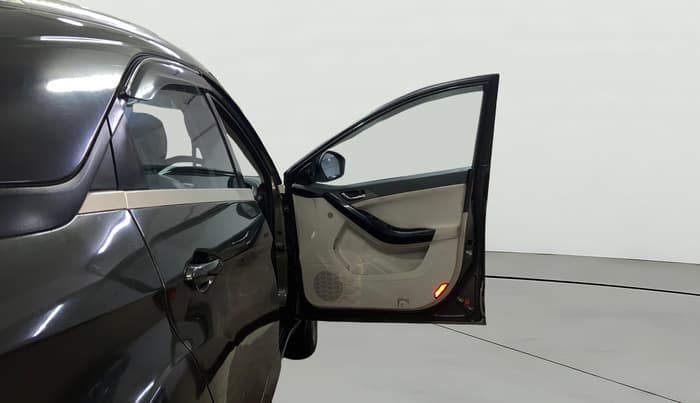 2021 Tata NEXON XZA PLUS SUNROOF PETROL, Petrol, Automatic, 78,095 km, RHS Front Door