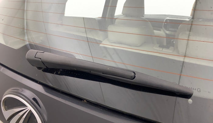 2019 Mahindra XUV300 W8 (O) 1.5 DIESEL, Diesel, Manual, 87,870 km, Rear Wiper