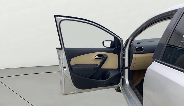 2016 Volkswagen Polo HIGHLINE1.2L, Petrol, Manual, 59,902 km, LHS Front Door