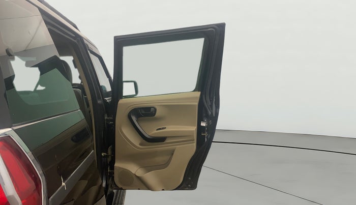 2023 Mahindra BOLERO NEO N 4, Diesel, Manual, 18,850 km, RHS Rear Door