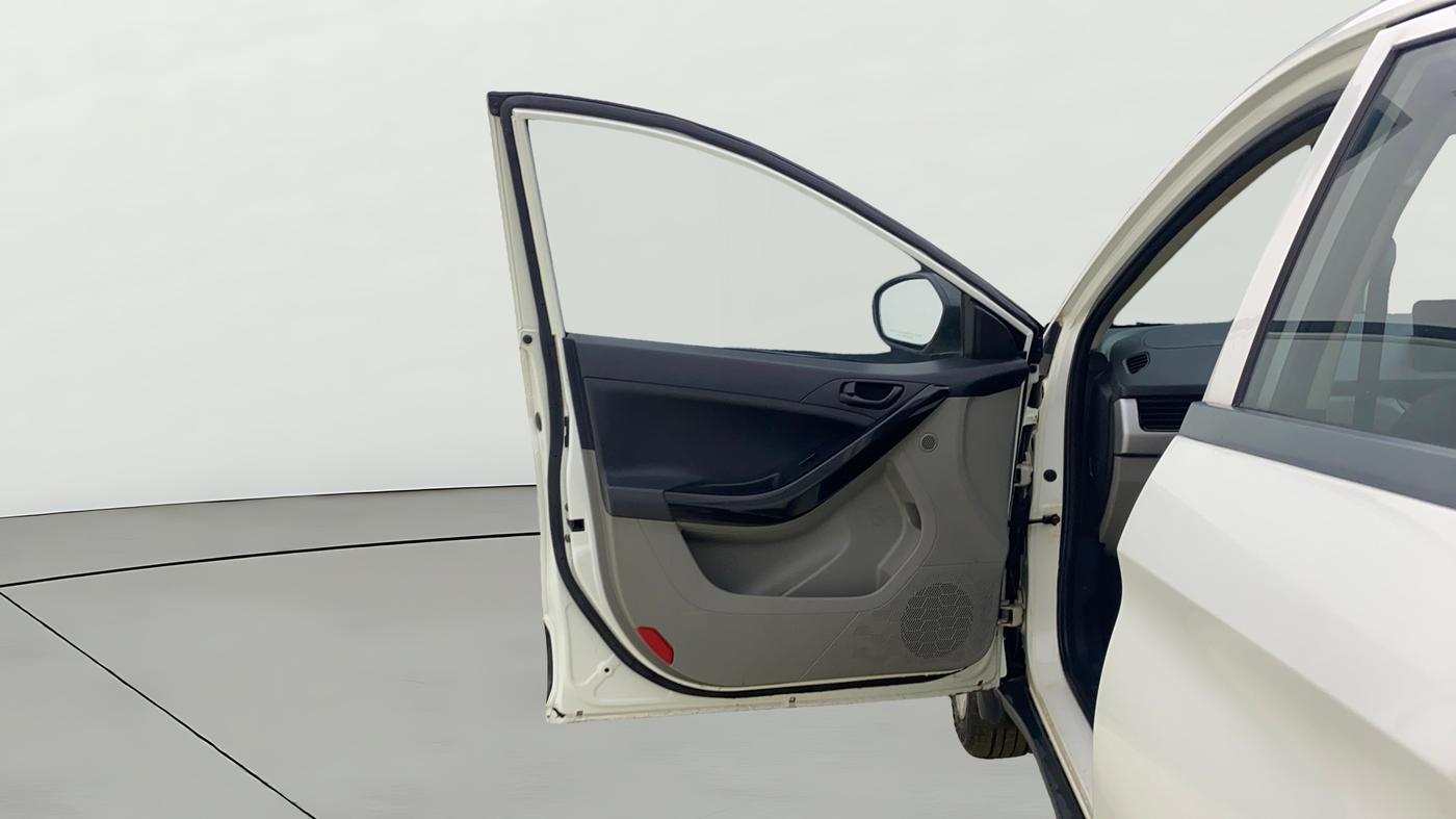 2019 Tata NEXON XM PETROL, CNG, Manual, 97,213 km, LHS Front Door