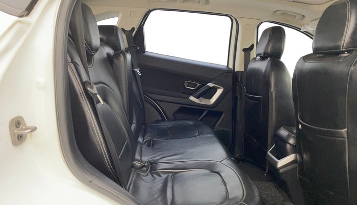 2021 Tata Harrier XT PLUS 2.0L KRYOTEC, Diesel, Manual, 85,888 km, Right Side Rear Door Cabin