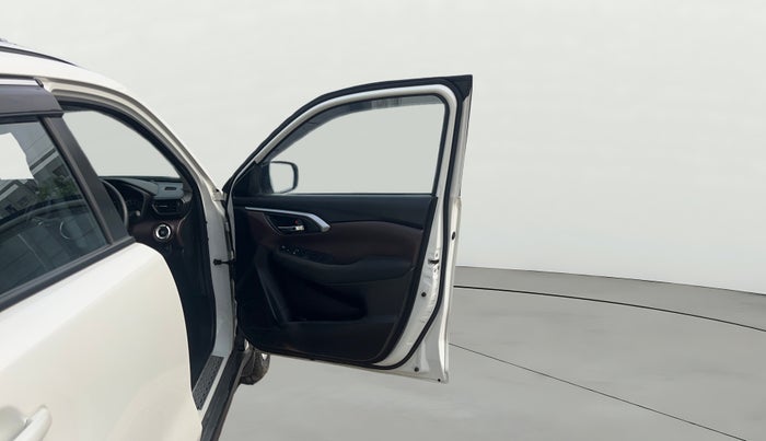 2024 Maruti Grand Vitara DELTA SMART HYBRID, Petrol, Manual, 14,199 km, RHS Front Door