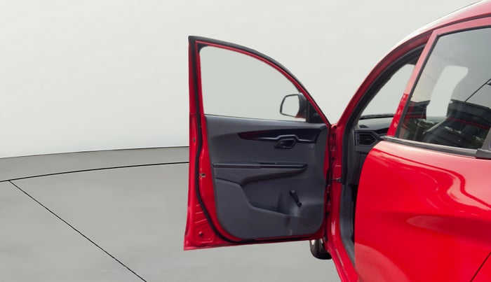 2019 Mahindra KUV 100 NXT K2 P 6 STR, Petrol, Manual, 40,305 km, LHS Front Door