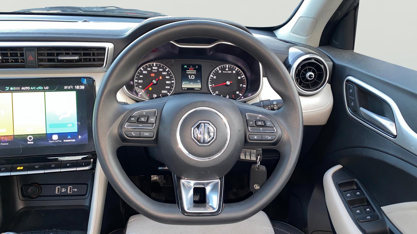 2024 MG ASTOR Sprint 1.5 MT (Ivory), Petrol, Manual, 10,855 km, Steering Wheel Close Up