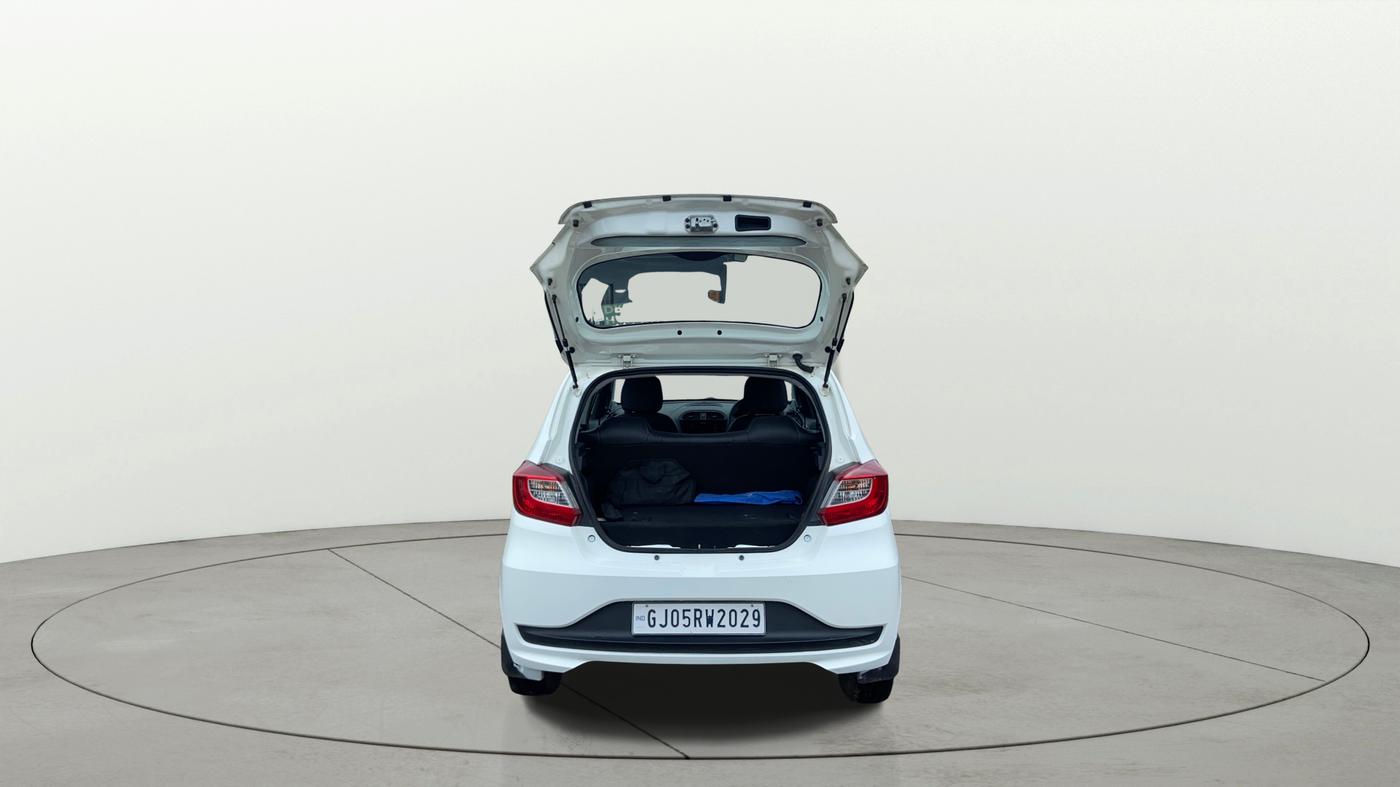 2023 Tata Tiago XM CNG, CNG, Manual, 32,657 km, Boot Door Open