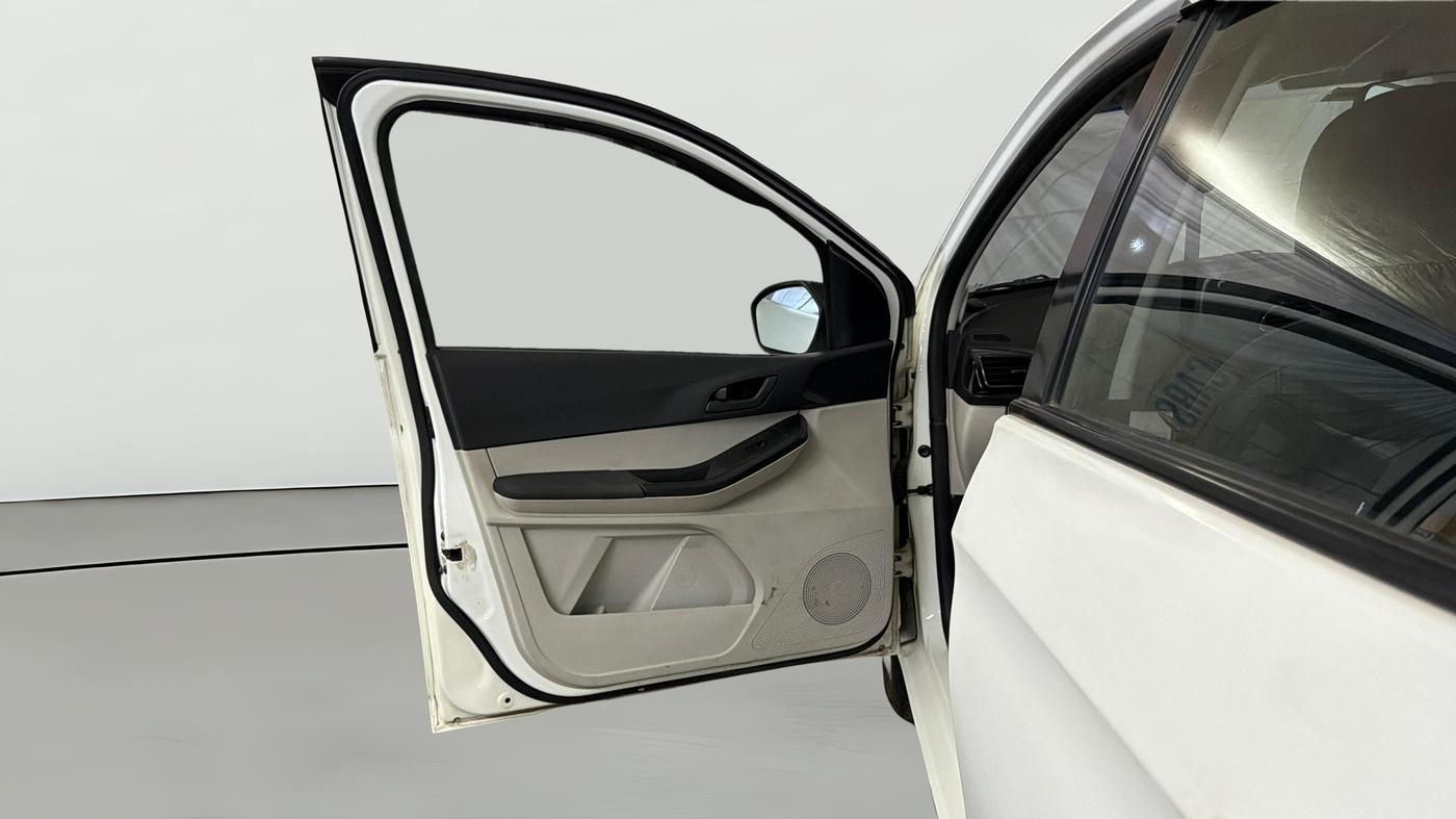 2023 Tata TIGOR XZ PETROL, Petrol, Manual, 29,439 km, LHS Front Door