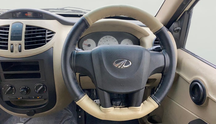 2019 Mahindra Xylo H4 BS IV, Diesel, Manual, 1,27,579 km, Steering Wheel Close Up