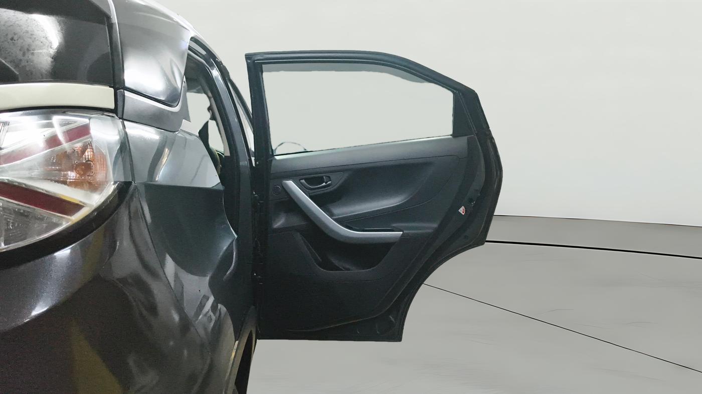 2023 Tata NEXON XM SUNROOF PETROL, Petrol, Manual, 21,988 km, RHS Rear Door