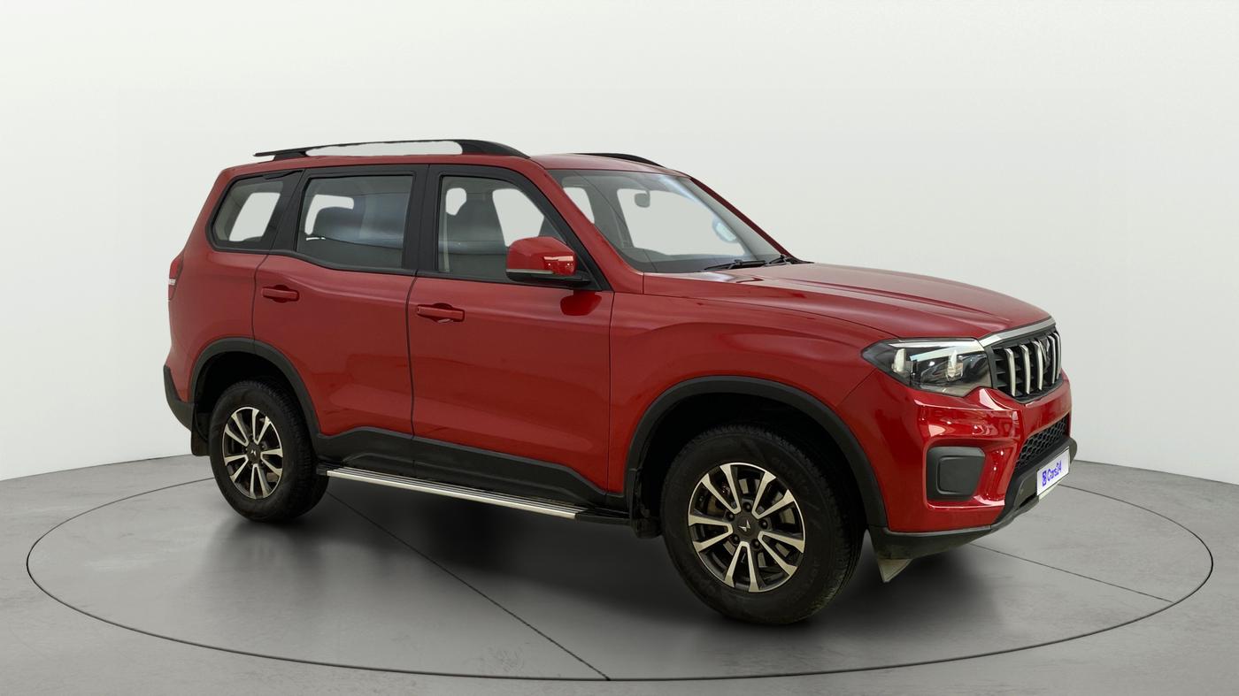 2023 Mahindra SCORPIO-N Z4 PETROL AT 7 STR, Petrol, Automatic, 32,447 km, Right Front Diagonal