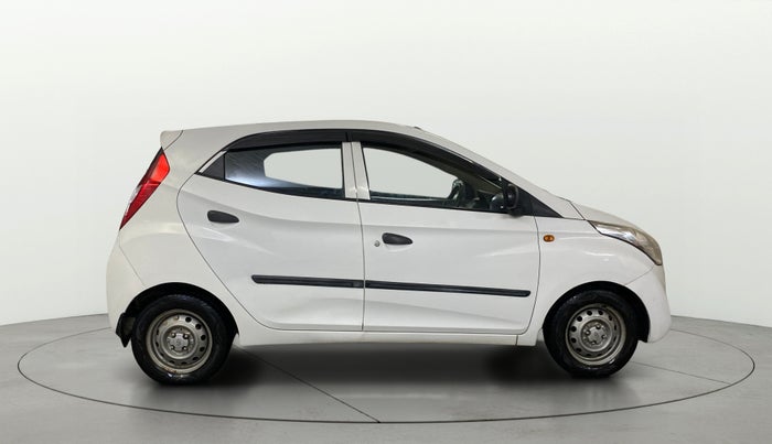 2017 Hyundai Eon ERA +, Petrol, Manual, 28,643 km, Right Side View