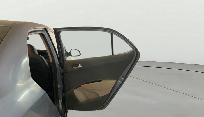 2015 Hyundai Xcent SX 1.2 (O), Petrol, Manual, 54,732 km, RHS Rear Door