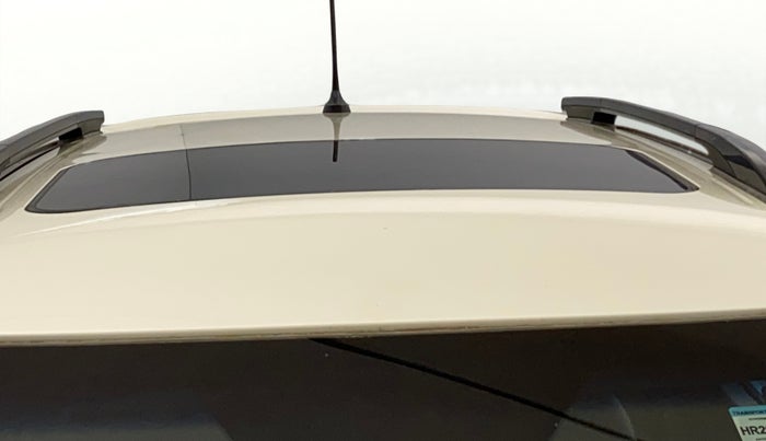 2022 Mahindra XUV300 W8 (O) 1.5 DIESEL, Diesel, Manual, 57,976 km, Moonroof/ Sunroof
