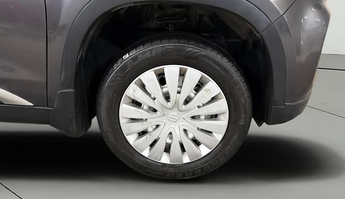 2022 Maruti Vitara Brezza LXI, Petrol, Manual, 39,255 km, Right Front Wheel
