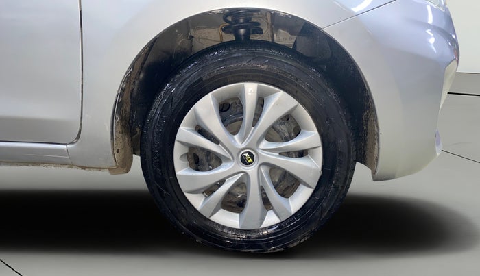 2018 Datsun Go T, CNG, Manual, 41,632 km, Right Front Wheel