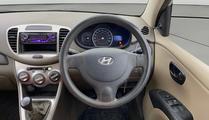 2015 Hyundai i10 MAGNA 1.1, Petrol, Manual, 48,098 km, Steering Wheel Close Up