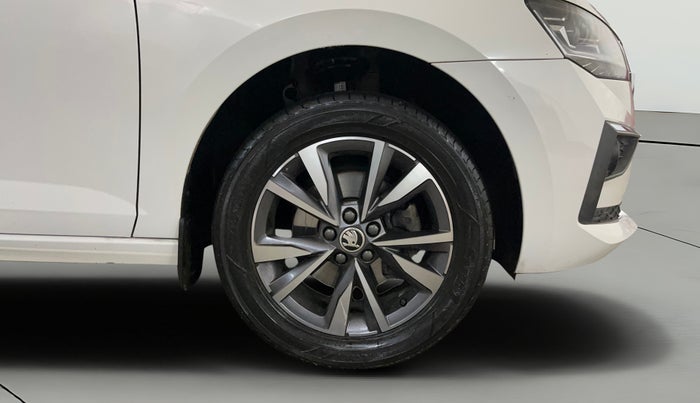 2023 Skoda SLAVIA STYLE 1.0L TSI AT, Petrol, Automatic, 52,005 km, Right Front Wheel