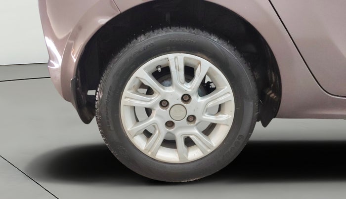 2016 Tata Tiago XZ PETROL, Petrol, Manual, 88,841 km, Right Rear Wheel