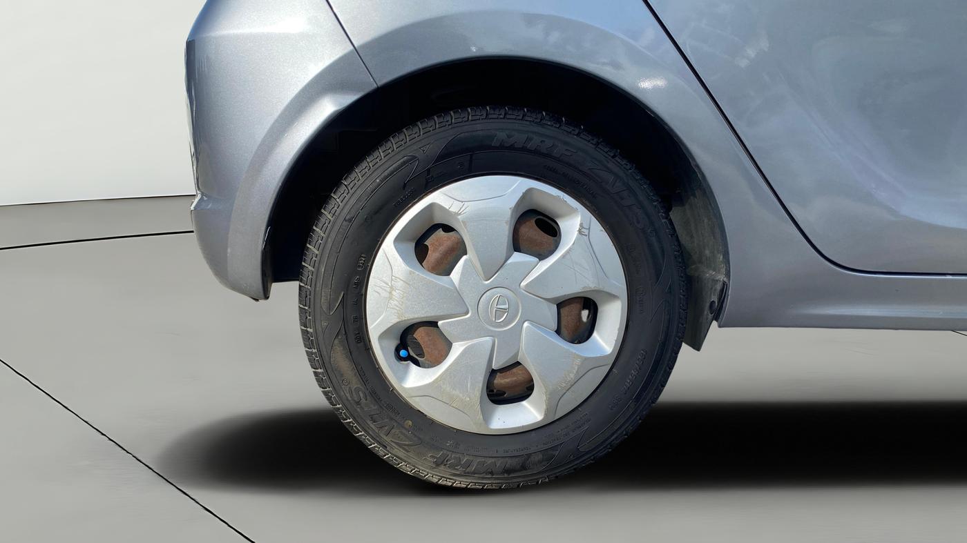 2018 Tata Tiago XZ PETROL, Petrol, Manual, 57,417 km, Right Rear Wheel
