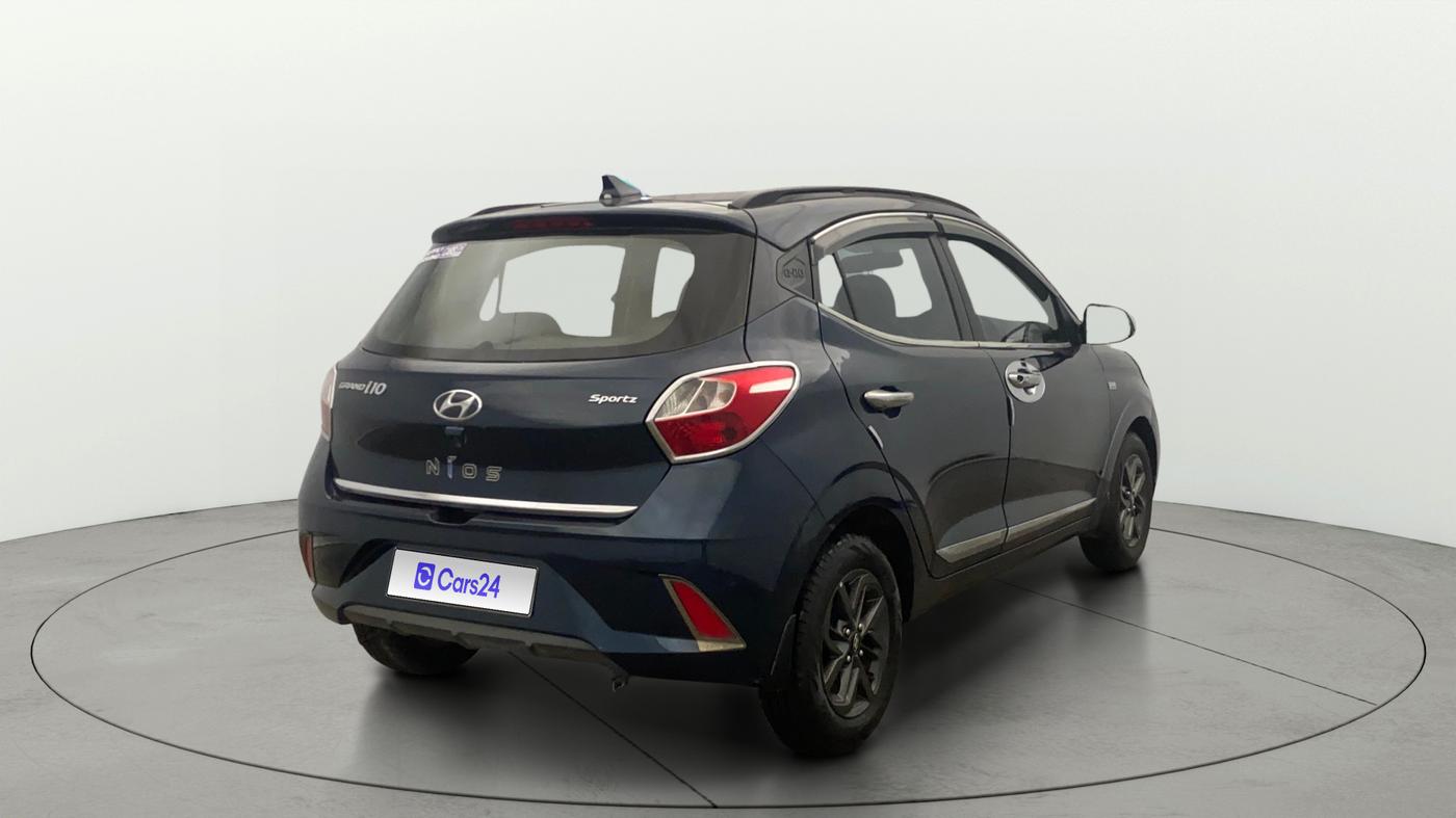 2020 Hyundai GRAND I10 NIOS SPORTZ AMT 1.2 KAPPA VTVT, Petrol, Automatic, 68,888 km, Right Back Diagonal
