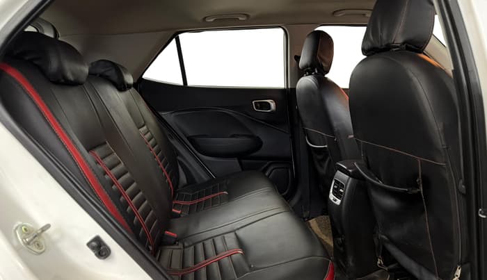 2021 Hyundai VENUE SX 1.0 TURBO IMT, Petrol, Manual, 59,397 km, Right Side Rear Door Cabin