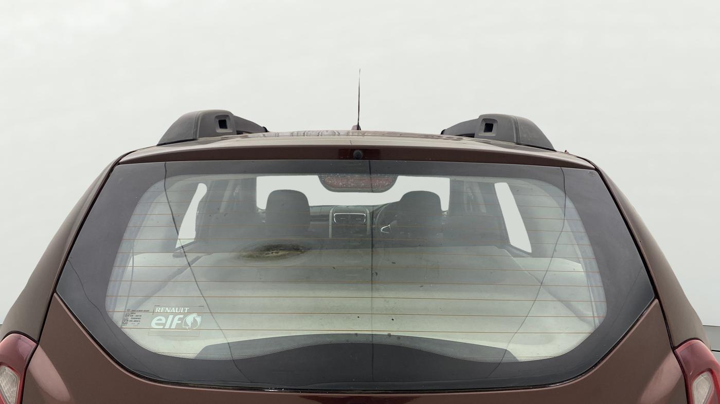 2021 Renault Duster RXS 1.3 TURBO PETROL MT, Petrol, Manual, 60,942 km, Rear Windshield
