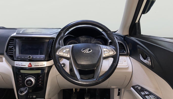 2022 Mahindra XUV300 W8 (O) 1.2 PETROL, Petrol, Manual, 61,570 km, Steering Wheel Close Up