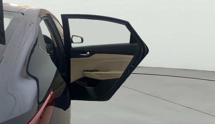 2022 Hyundai Verna SX (O) 1.5 VTVT IVT, Petrol, Automatic, 43,765 km, RHS Rear Door