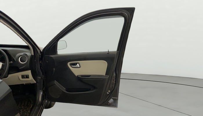 2020 Maruti Alto LXI CNG, CNG, Manual, 72,840 km, RHS Front Door