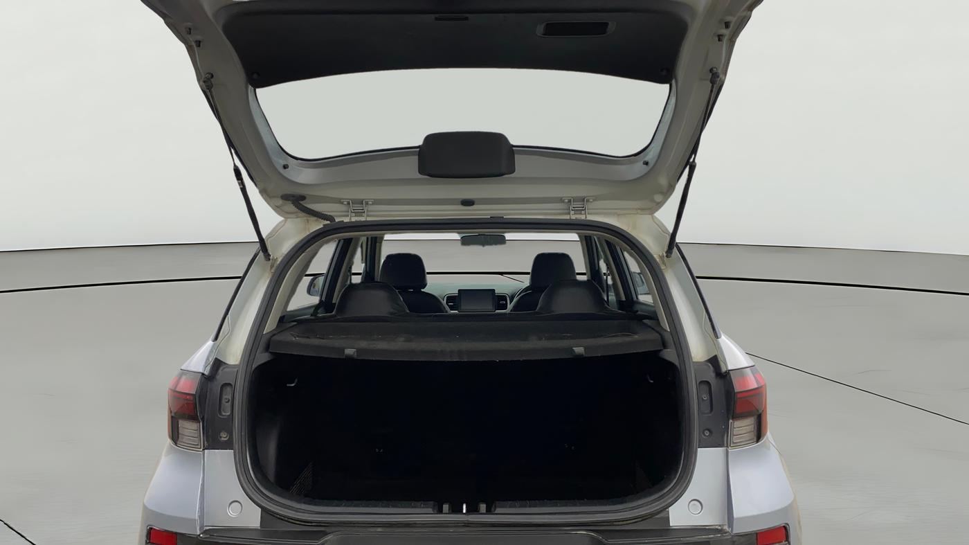 2023 Hyundai VENUE S 1.2, Petrol, Manual, 62,182 km, Boot Open Zoomed View