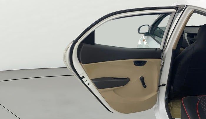 2016 Hyundai Eon ERA +, Petrol, Manual, 32,471 km, LHS Rear Door