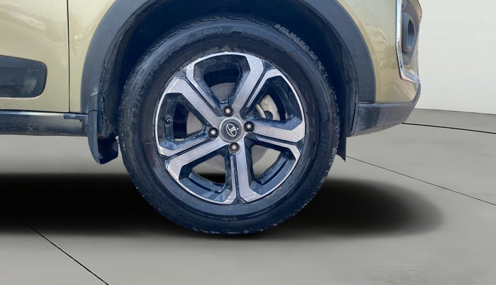 2022 Tata NEXON XZ PLUS (PREMIUM) KAZIRANGA PETROL, CNG, Manual, 97,980 km, Right Front Wheel