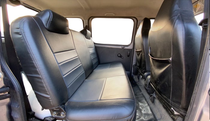 2023 Maruti Eeco 5 STR AC CNG, CNG, Manual, 43,667 km, Right Side Rear Door Cabin