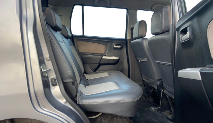 2014 Maruti Wagon R 1.0 VXI, Petrol, Manual, 48,306 km, Right Side Rear Door Cabin