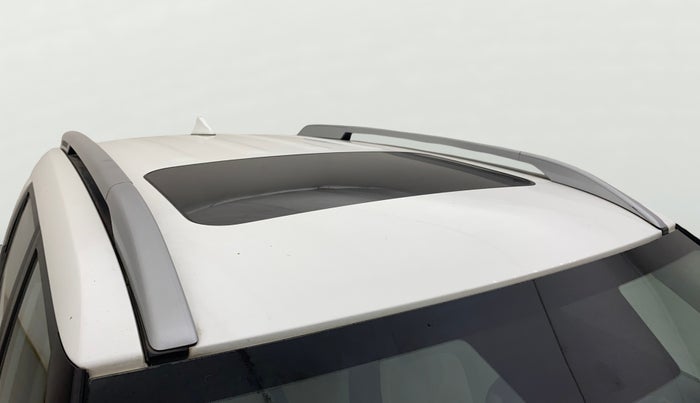 2022 Hyundai VENUE SX 1.2 PETROL, Petrol, Manual, 70,943 km, Roof