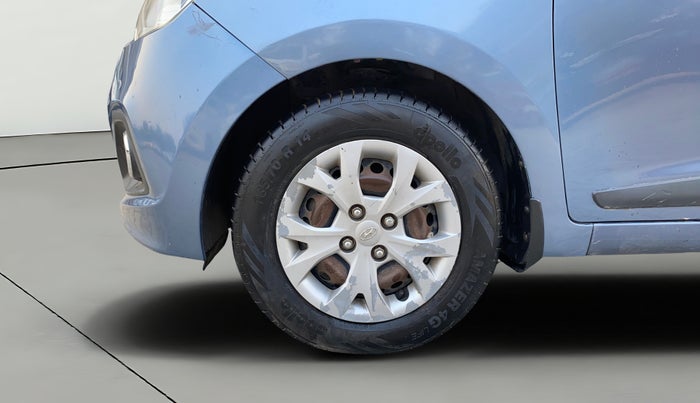 2016 Hyundai Grand i10 SPORTZ 1.2 KAPPA VTVT, Petrol, Manual, 96,930 km, Left Front Wheel