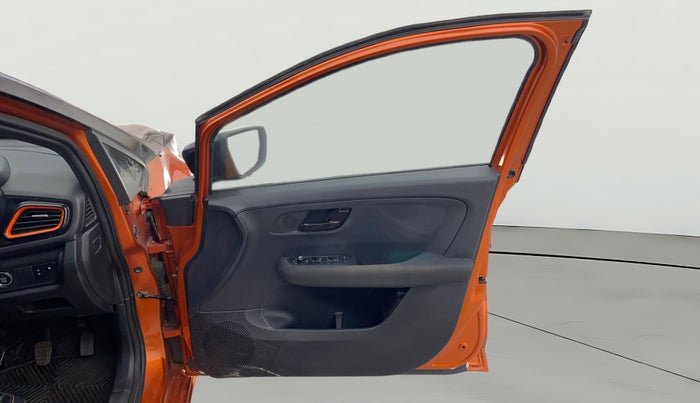 2024 Tata ALTROZ Racer R3, Petrol, Manual, 6,070 km, RHS Front Door