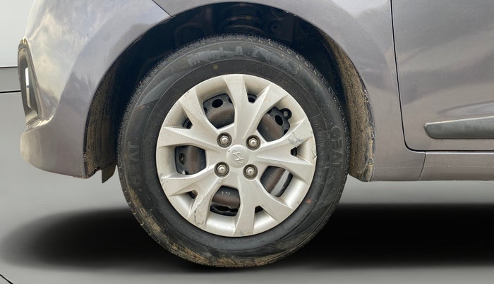 2016 Hyundai Grand i10 SPORTZ 1.2 KAPPA VTVT, Petrol, Manual, 50,064 km, Left Front Wheel