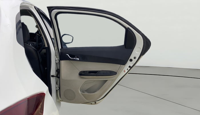 2022 Tata Tiago XZ PLUS CNG, CNG, Manual, 64,252 km, RHS Rear Door