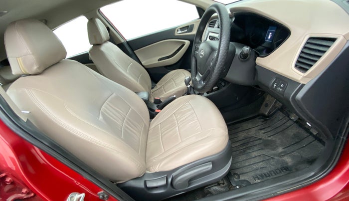 2016 Hyundai Elite i20 ASTA 1.2 (O), Petrol, Manual, 1,16,648 km, Right Side Front Door Cabin