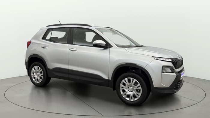 2026 Skoda Kylaq Signature, Petrol, Manual, 228 km, Right Front Diagonal