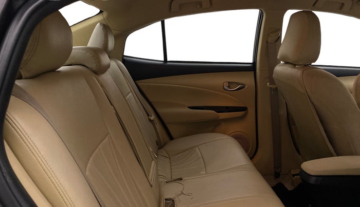 2018 Toyota YARIS V MT, Petrol, Manual, 53,957 km, Right Side Rear Door Cabin