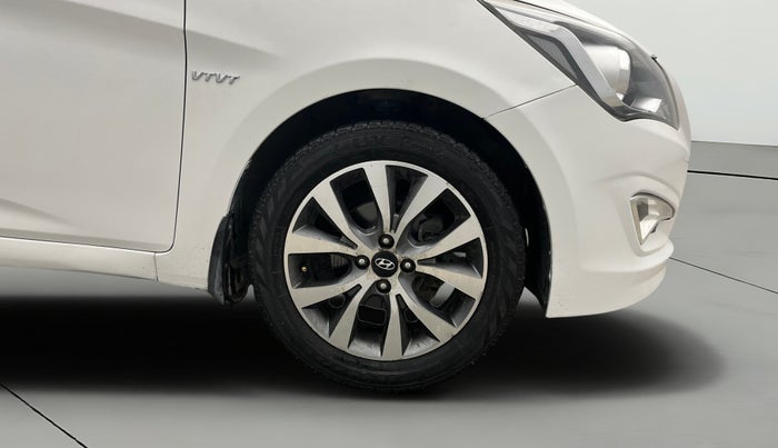 2016 Hyundai Verna 1.6 VTVT SX, Petrol, Manual, 99,271 km, Right Front Wheel