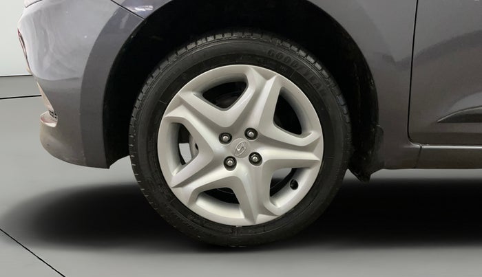 2017 Hyundai Elite i20 ASTA 1.2, Petrol, Manual, 13,773 km, Left Front Wheel