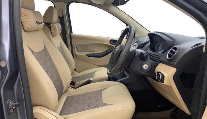 2015 Ford Figo Aspire TITANIUM1.5 DIESEL, Diesel, Manual, 1,20,943 km, Right Side Front Door Cabin