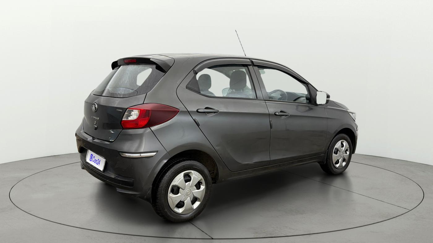2022 Tata Tiago XT CNG, CNG, Manual, 33,279 km, Right Back Diagonal