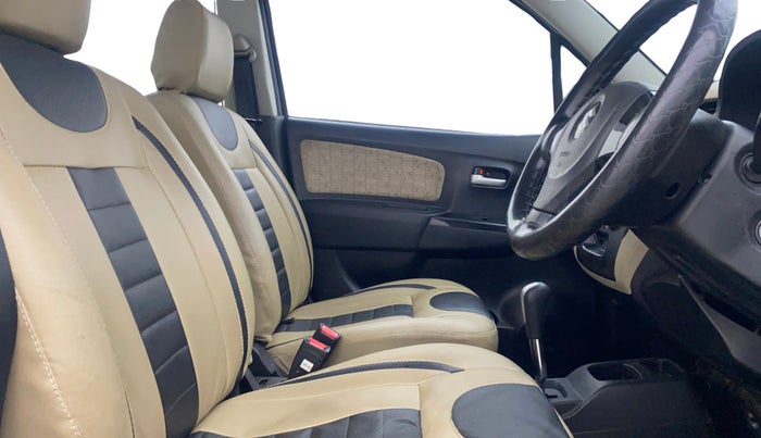 2018 Maruti Wagon R 1.0 VXI (O) AMT, Petrol, Automatic, 57,297 km, Right Side Front Door Cabin