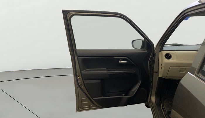 2019 Maruti New Wagon-R VXI (O) 1.0, Petrol, Manual, 31,969 km, LHS Front Door